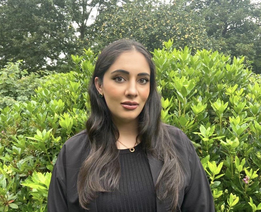 samreen wants to encourage young asaians to become barristers - Copy