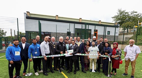 Mark Hughes opens BEAP Community Partnership facility in Bradford ...